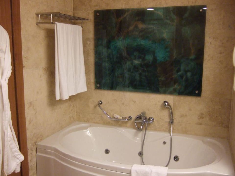 Bad Gloria Serenity Resort