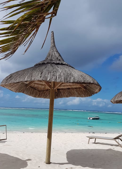 Strand Crystals Beach Resort Belle Mare, a member of Radisson Individuals