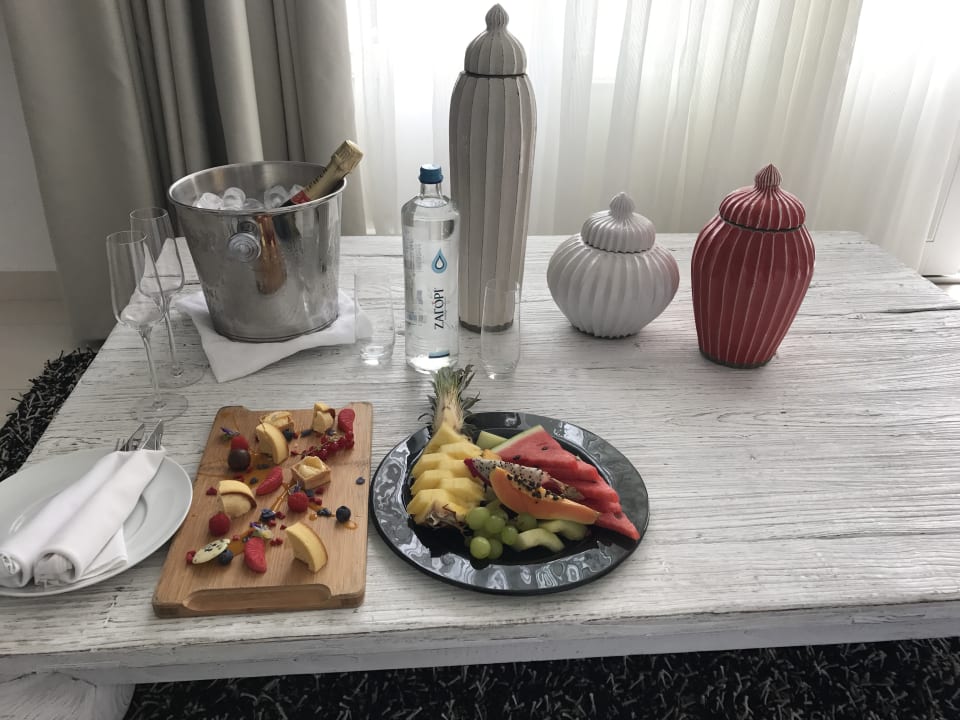 Zimmer Myconian Villa Collection