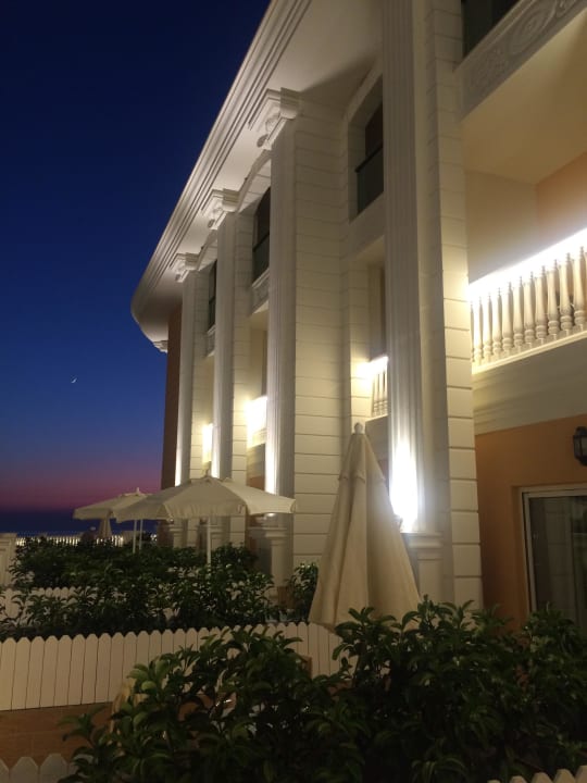 Blick auf die Nachbarbalkone Litore Resort & Spa