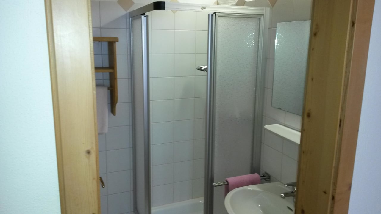 Dusche, klo ist seperat Weningeralm