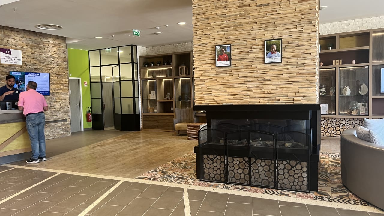 Lobby Hotel Novotel Marne La Vallée Collégien
