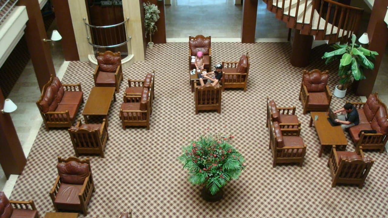 Le hall d'accueil vu du 2eme étage Nerton Hotel - Erwachsenenhotel ab 16 Jahren