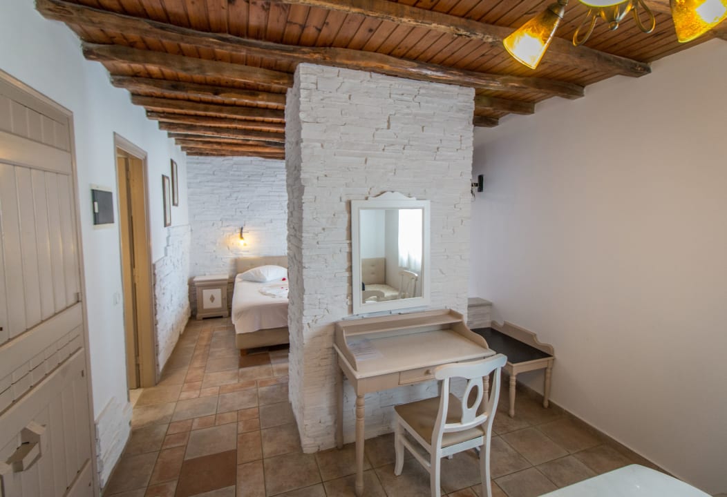 Zimmer Naxos Magic Village