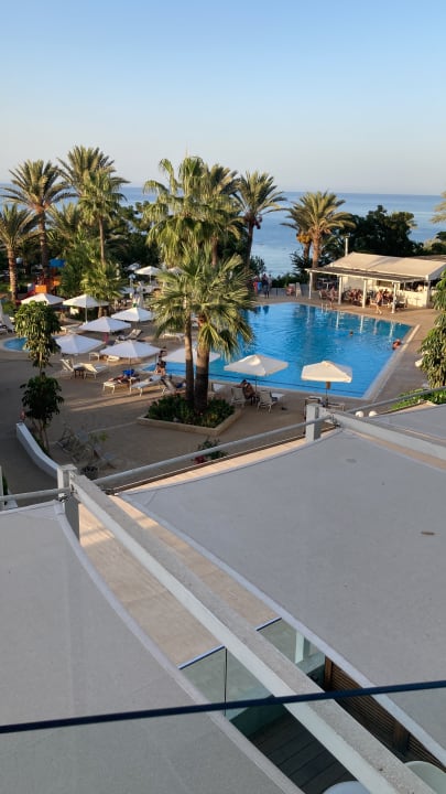 Pool Crystal Springs Beach Hotel