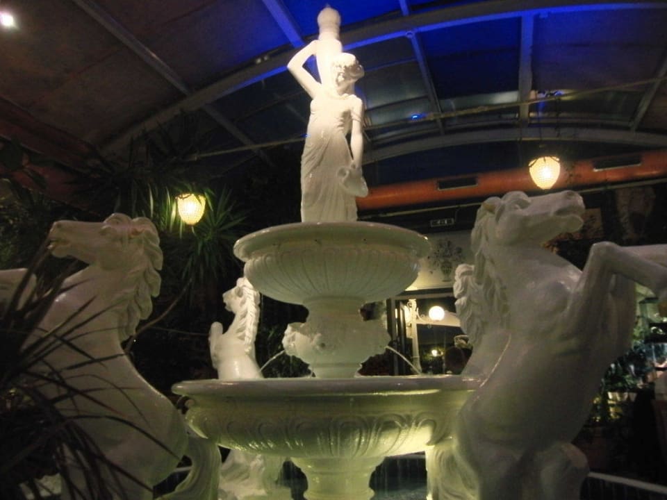 Brunnen im Restaurant Hotel Don Giovanni