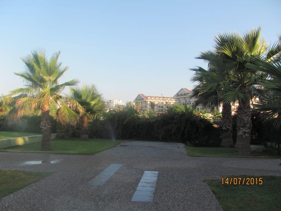 Von der Promenade aus Diamond Excellence Resort & Spa