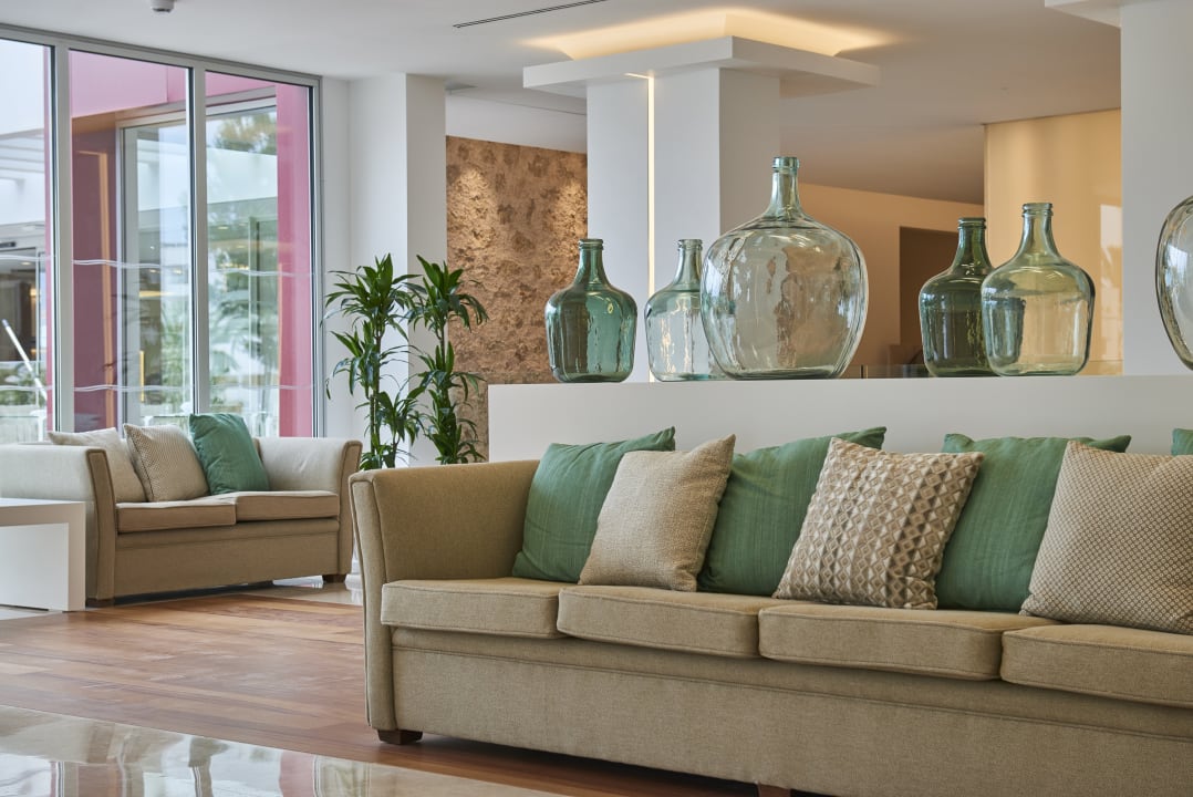 Lobby Hipotels Bahía Cala Millor