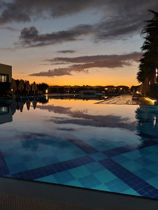 Pool Korumar Ephesus Beach & Spa Resort