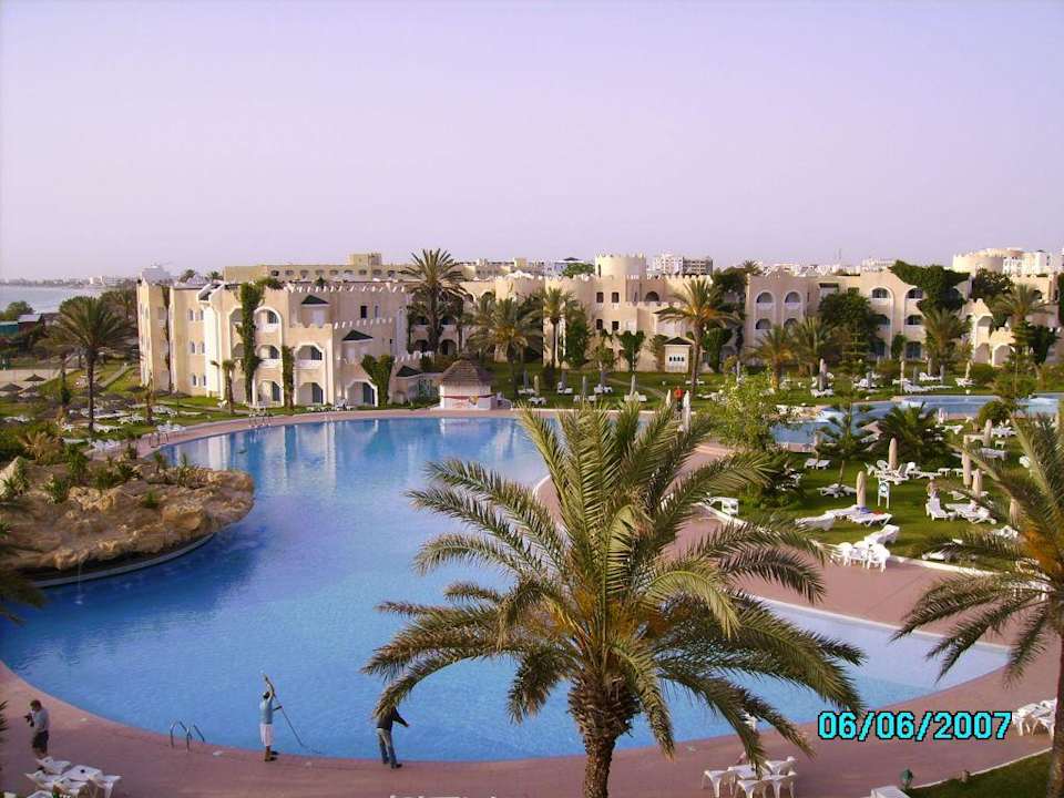 Ausblick vom Zimmer aufs Hotel Mahdia Beach & Aquapark