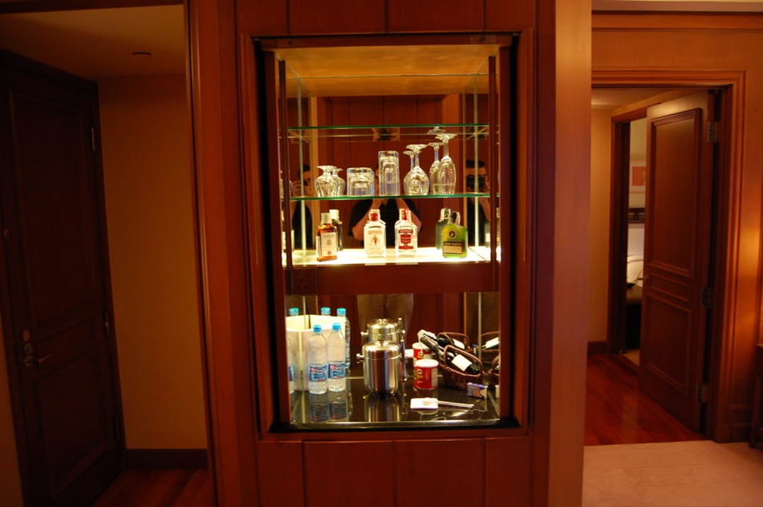 Bar im Zimmer Hotel The Peninsula Bangkok