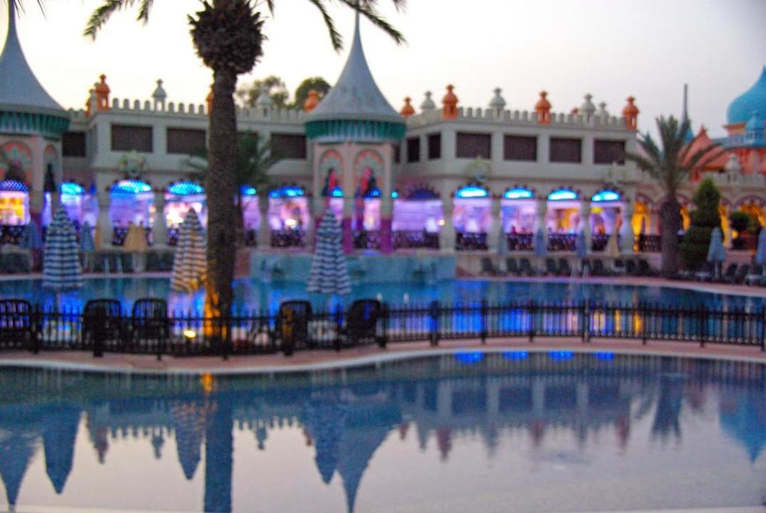 Die gesamte Anlage in Sicht Kamelya Aishen Club