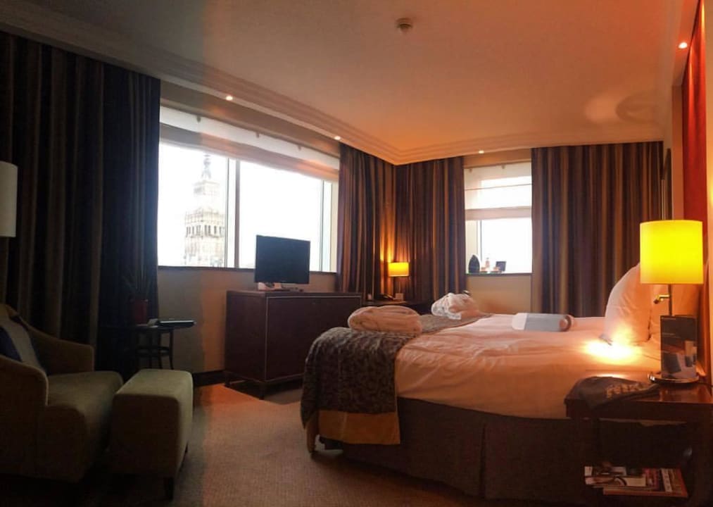 Pokój deluxe z club lounge acces  InterContinental Warszawa