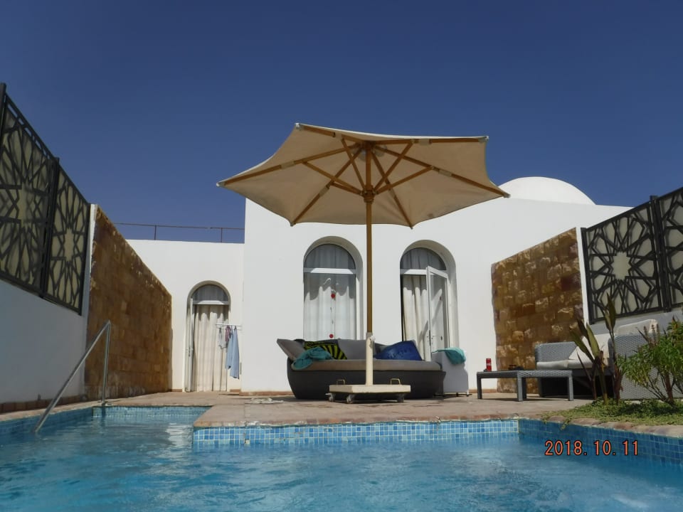 Pool Fort Arabesque Resort, Spa & Villas