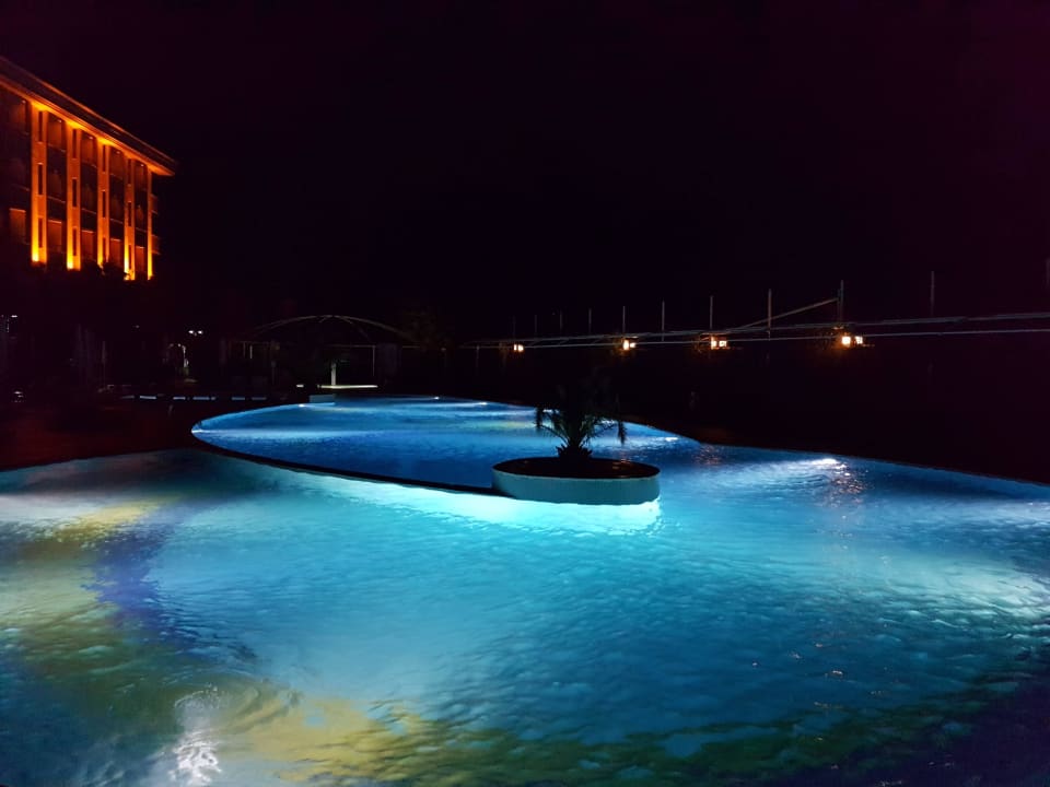 Pool Calimera Hane Garden