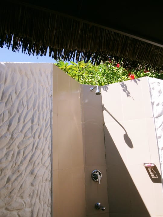 Dusche unterm Sternenhimmel Adaaran Select Hudhuran Fushi - Premium All Inclusive