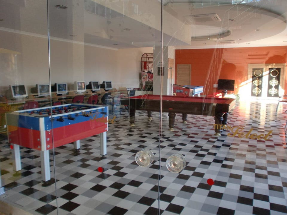 Internet,Tischfussball und Billardtisch Solivia Hotel