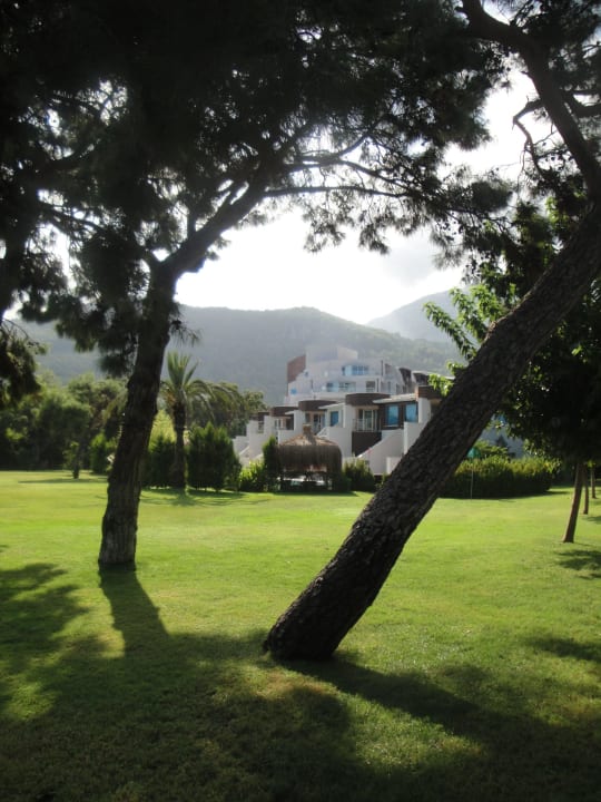 Blick zu Poolvillen und unserem Zimmer Rixos Sungate