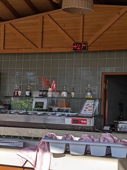 Gastro Saturn Palace Resort Hotel