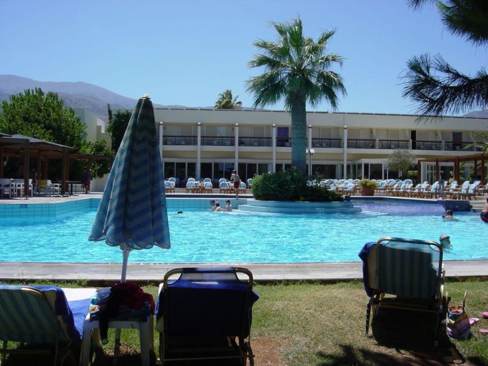 Hauptpool Phãea Cretan Malia