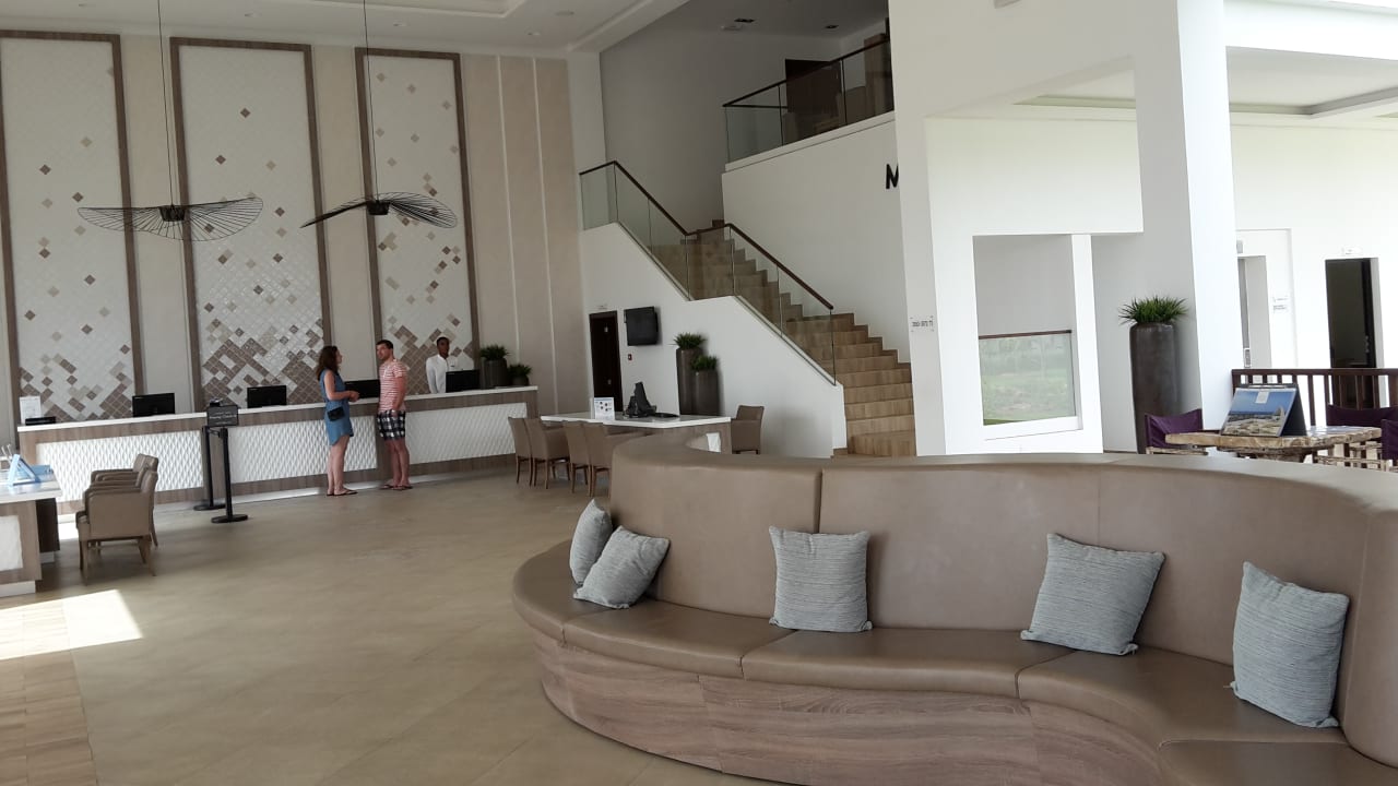 Lobby Meliá Llana Beach Resort & Spa