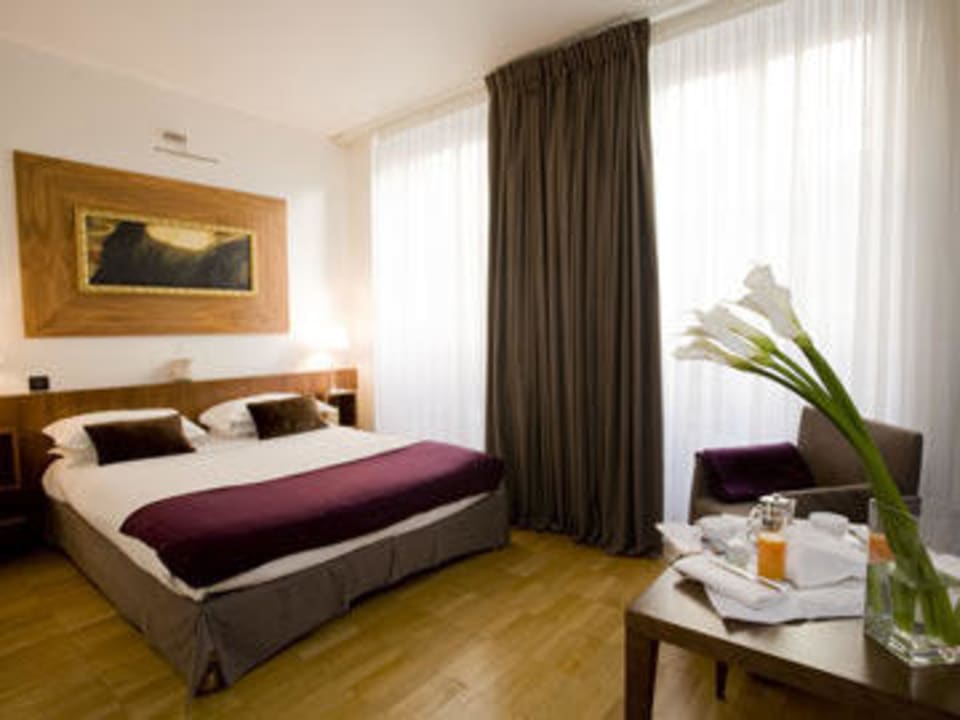 Deluxe room with balcony Hotel Hanoi Posh