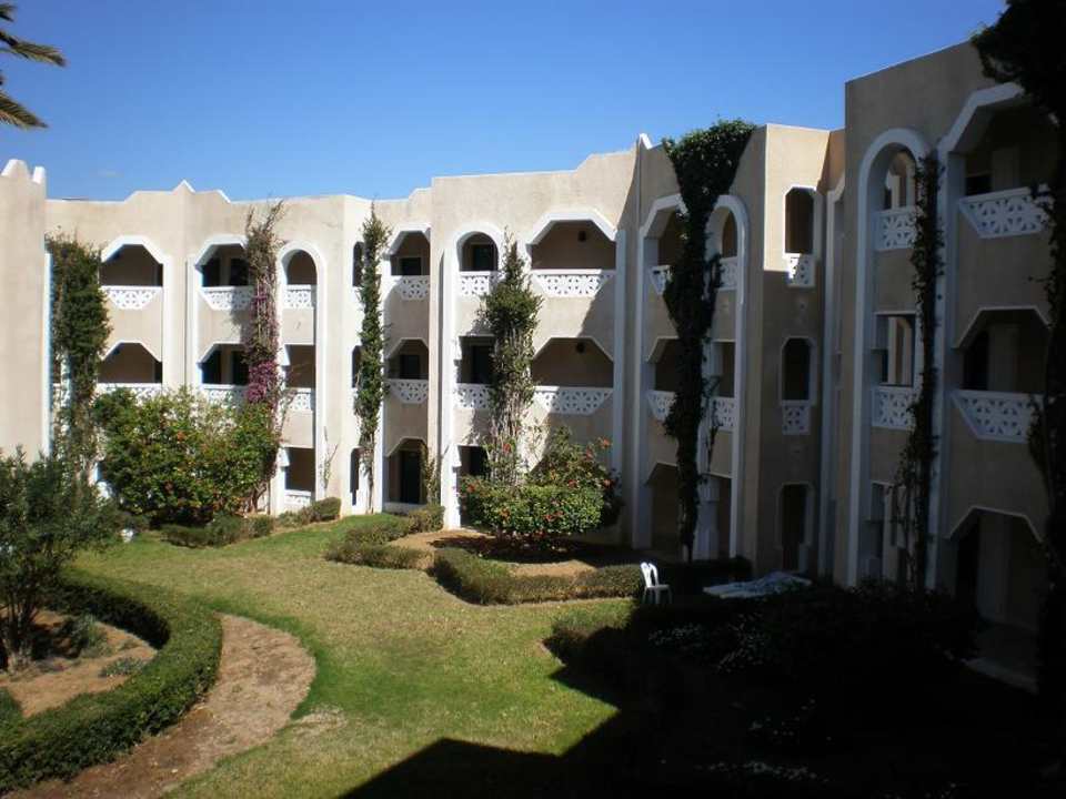 Aussicht vom Hotelflur auf den runden Hotelbau Mahdia Beach & Aquapark