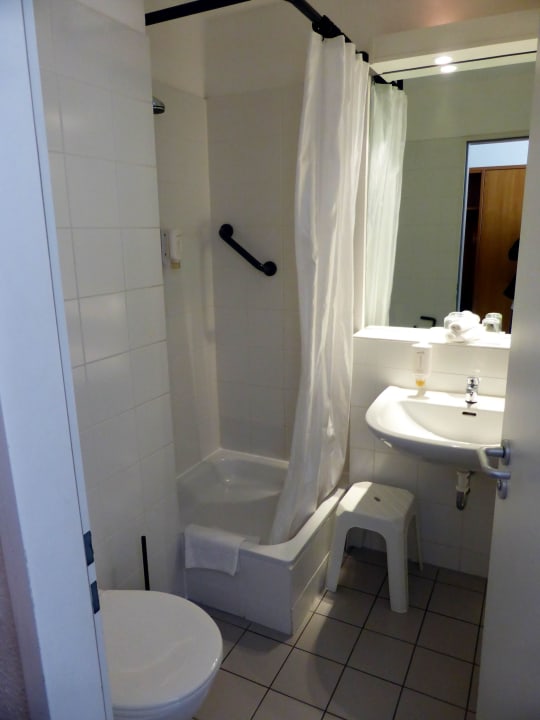 Bad mit Dusche Holiday Inn - the niu, Blade Solingen