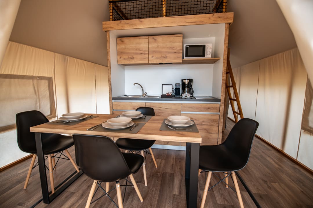 Zimmer Arena One 99 Glamping