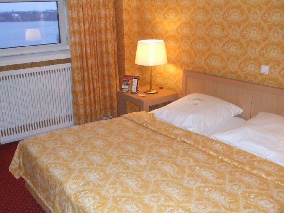 Schlafzimmer Relexa Hotel Bellevue Hamburg