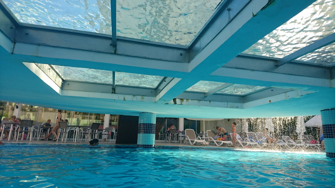 Pool Side Royal Palace Hotel & Spa