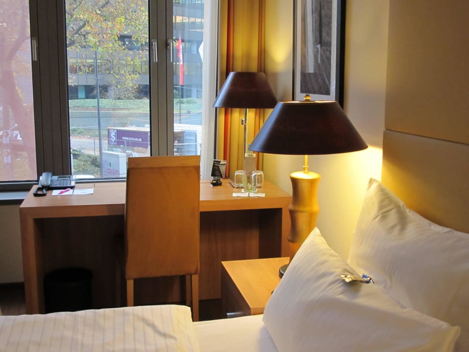 Rollstuhlgerechtes Doppelzimmer AMERON Köln Hotel Regent
