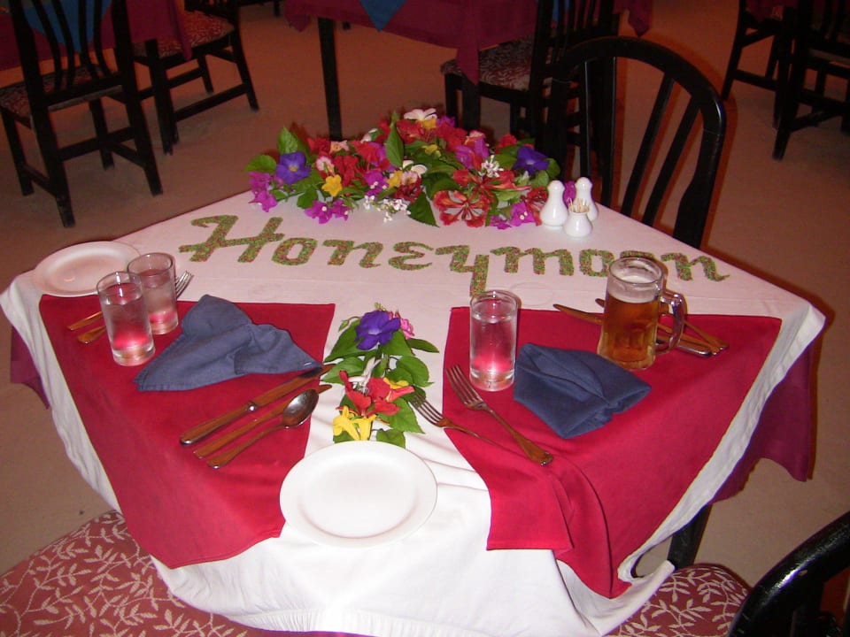 Unser Tisch geschmückt zur Hochzeit Adaaran Select Hudhuran Fushi - Premium All Inclusive