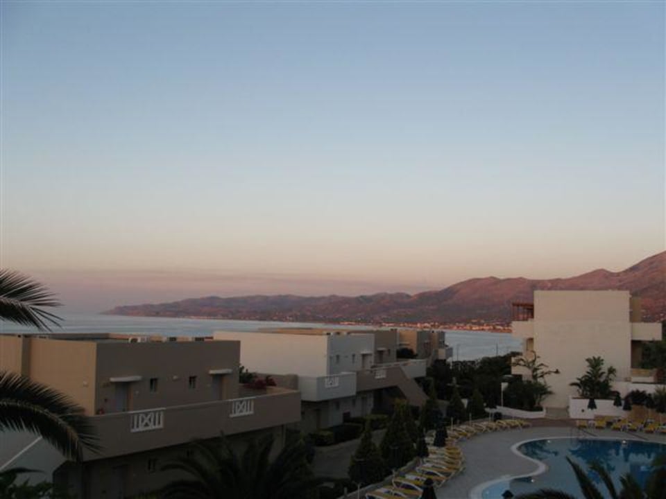 Widok z pokoju Grand Hotel Holiday Resort