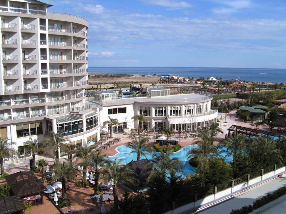 Blick vom Balkon zum Nachbarhotel Hotel Baia Lara