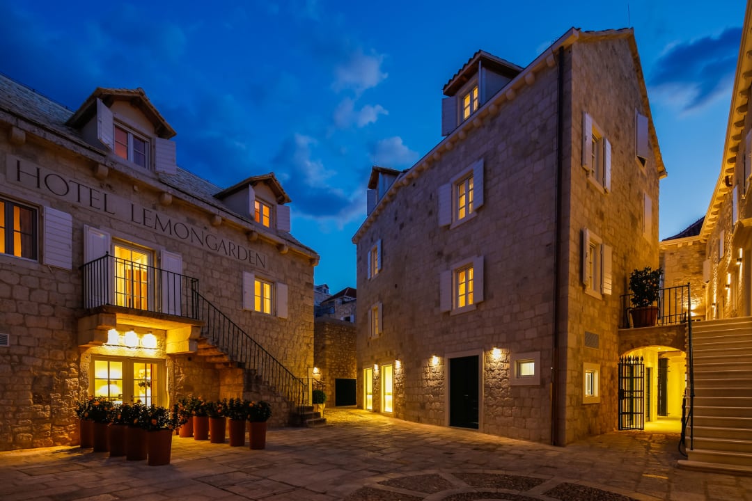 Außenansicht Hotel Lemongarden