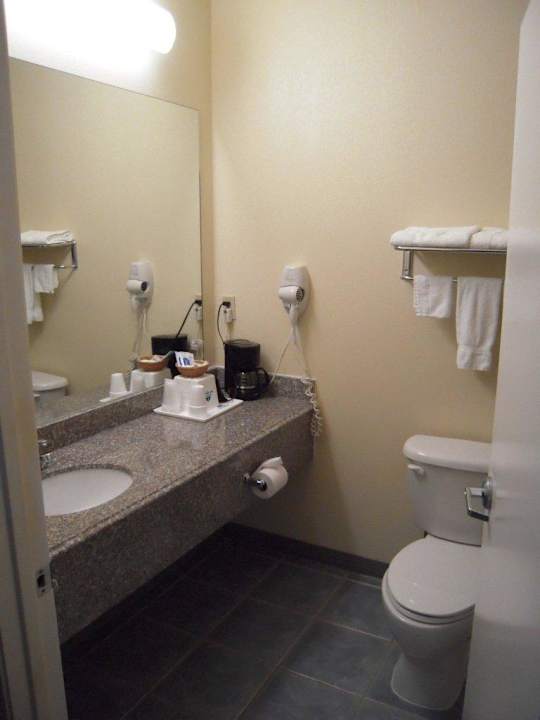 Bad Hotel Americas Best Value Inn