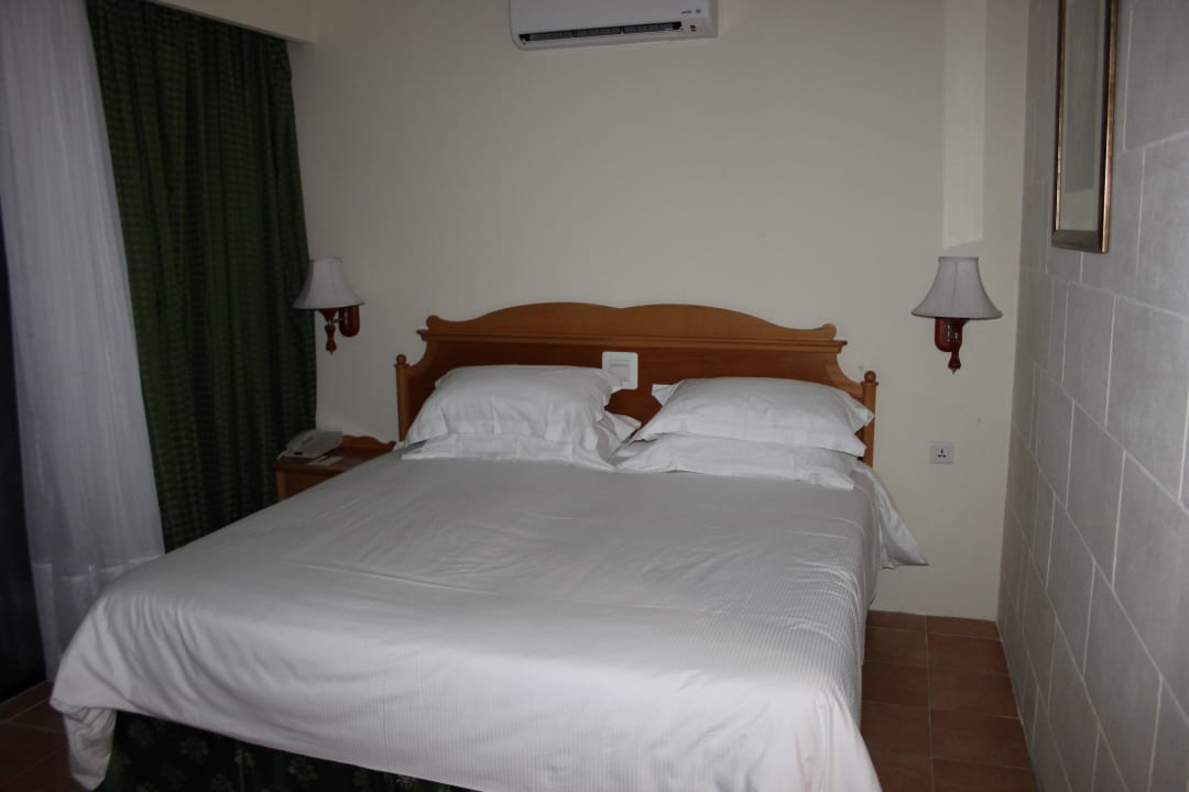 Doppelbett Grand Hotel Gozo