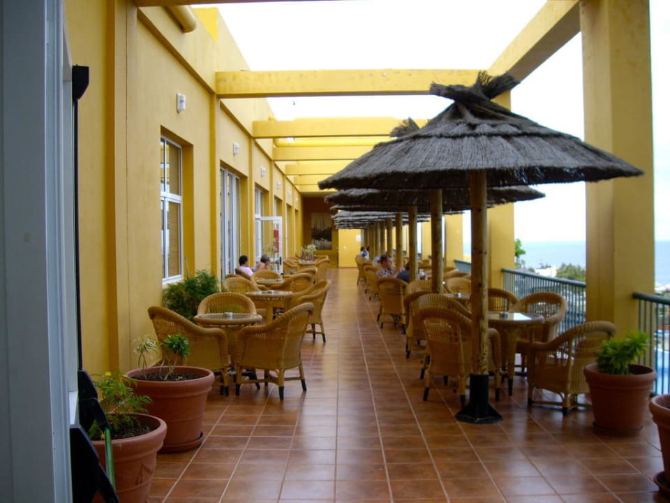 Aussenbereich der Abendbar AluaVillage Fuerteventura
