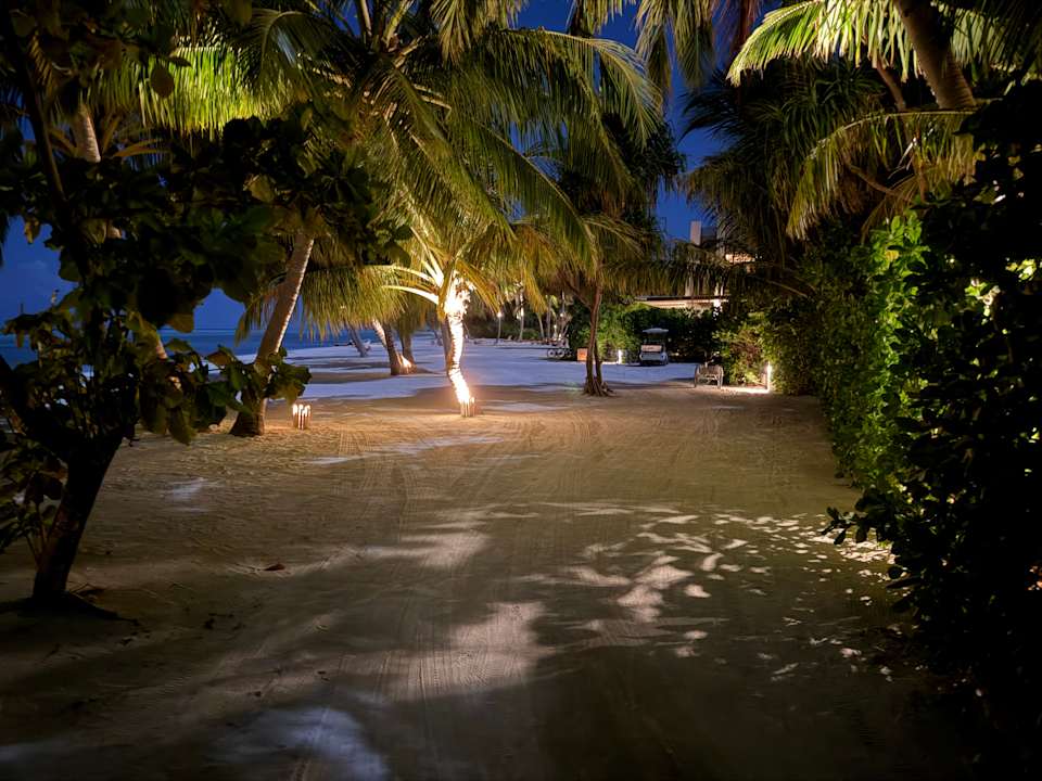 Gartenanlage Pullman Maldives Maamutaa - All-Inclusive Resort - 50% off Domestic Transfers