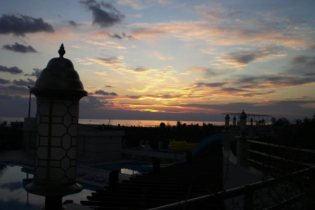 Sonnenuntergang Seamelia Beach Resort