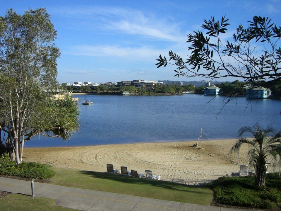 Ausblick aus unserem Balkon über die Hotellagune Novotel Twin Waters Resort