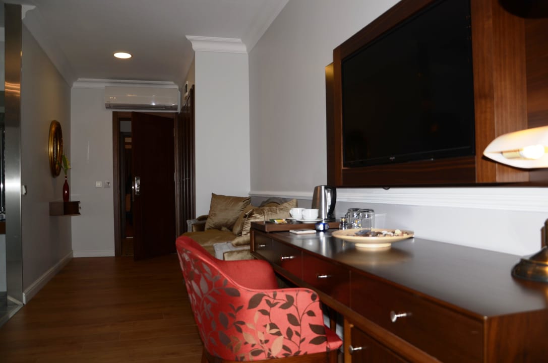 Deluxe Room Konak Suites