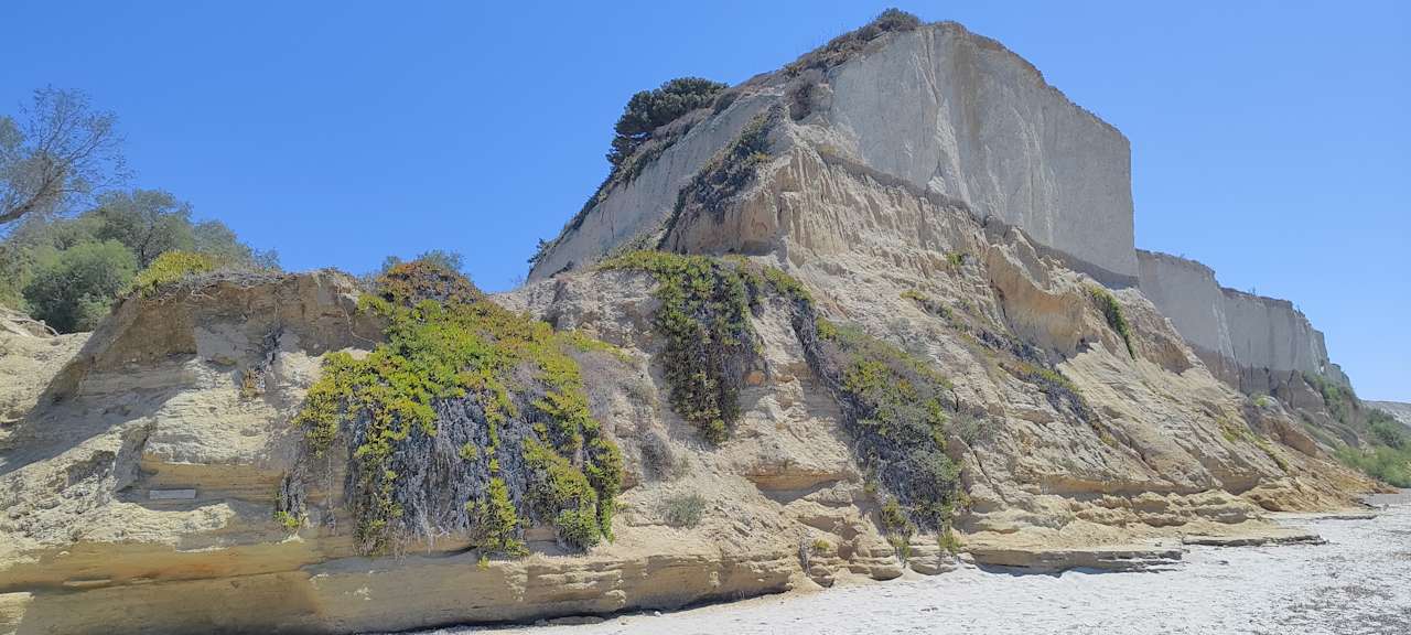 Strand Hotel Kouros Palace