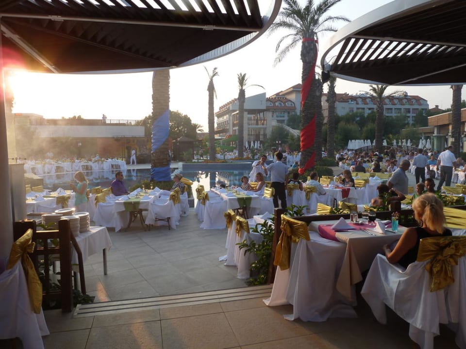 Galaabend Sunis Evren Beach Resort Hotel & Spa