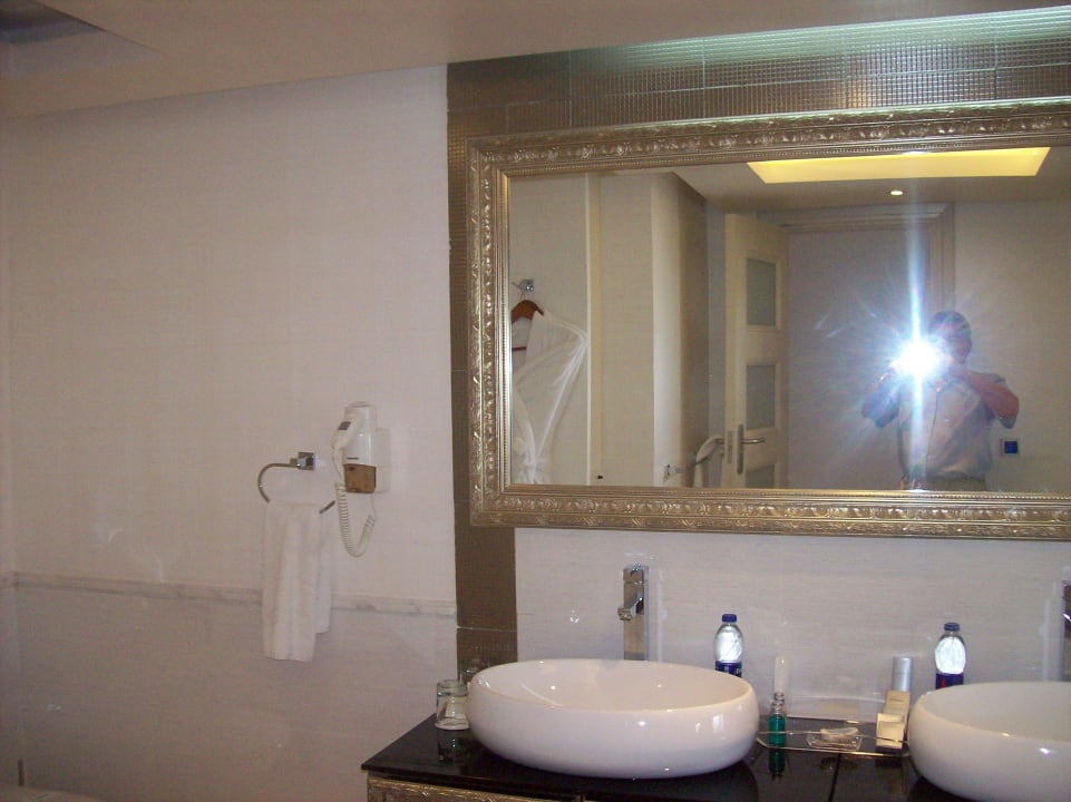 Neues Deluxe Jacuzzi Zimmer 2217 Premier Le Reve Hotel & Spa