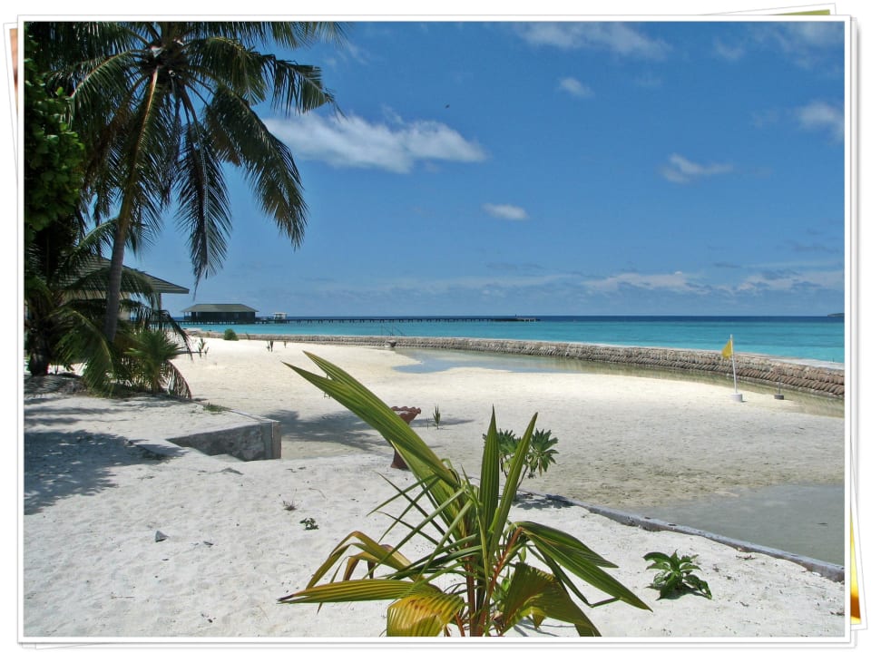 Nach vorne wird die Mauer niedriger Adaaran Select Meedhupparu Island Resort - Premium All Inclusive