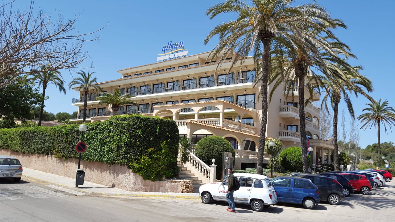Blick von der Strandpromenade allsun Hotel Lago Playa Park