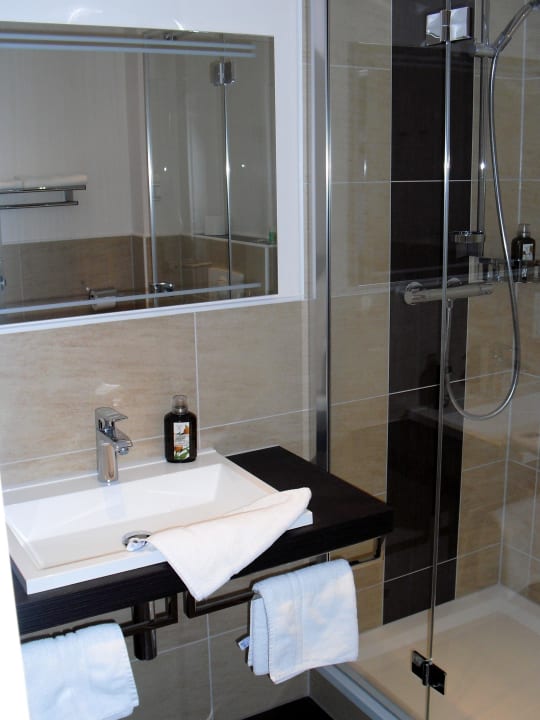Badezimmer REGIOHOTEL Berghotel Ilsenburg