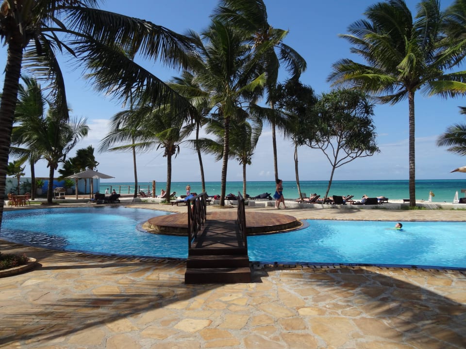 Pool Sultan Sands Island Resort & Spa